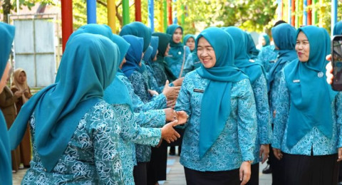 Gaspol Dukung UMKM, Hesti Resmikan Rumah Dilan dan Toko Oleh-Oleh Khas Kerinci